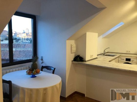 Foto 2 de Dúplex en venta en Centro - Segovia de 5 habitaciones con garaje y ascensor