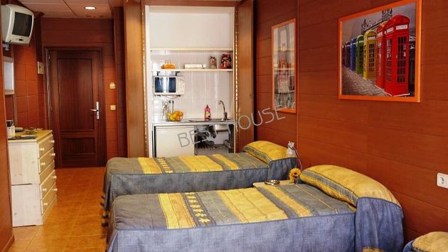 Foto 1 de Pis en venda a Centro - Vitoria-Gasteiz de 9 habitacions amb calefacció i ascensor