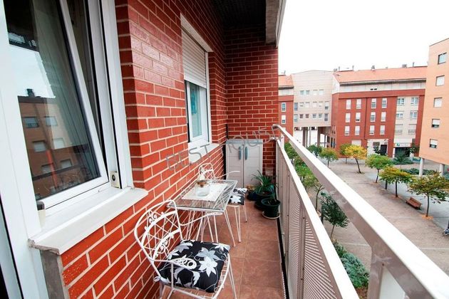 Foto 1 de Pis en venda a Lakua - Arriaga de 3 habitacions amb terrassa i garatge