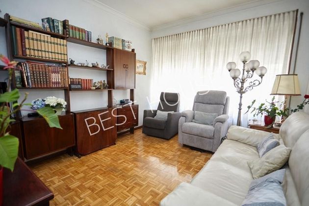 Foto 1 de Pis en venda a Centro - Vitoria-Gasteiz de 6 habitacions amb terrassa i ascensor