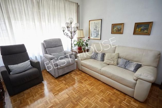 Foto 2 de Pis en venda a Centro - Vitoria-Gasteiz de 6 habitacions amb terrassa i ascensor