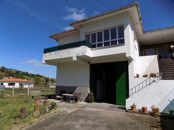 Foto 1 de Casa en venda a Leorio de 3 habitacions amb terrassa i garatge