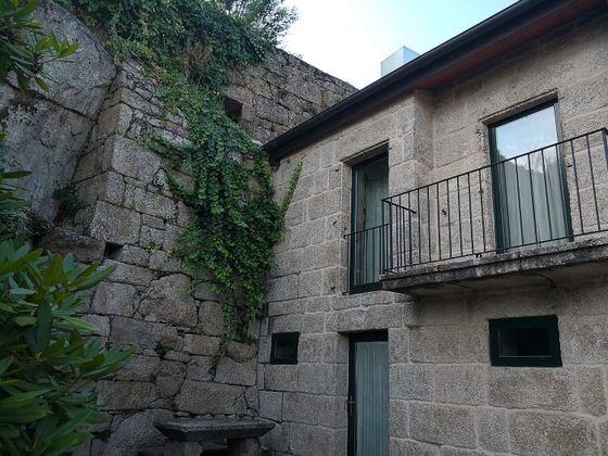 Foto 1 de Venta de chalet en Beade de 3 habitaciones con terraza y jardín