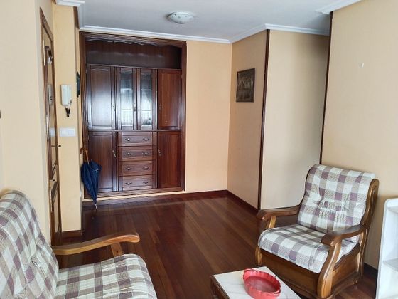 Foto 2 de Piso en venta en avenida Zamora de 2 habitaciones con garaje y muebles