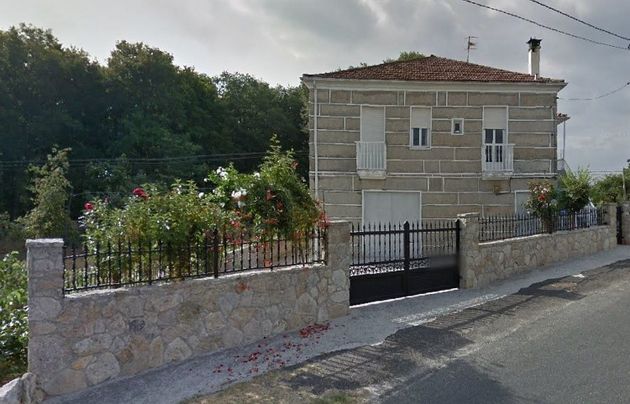 Foto 1 de Xalet en venda a Baños de Molgas de 3 habitacions amb terrassa i garatge
