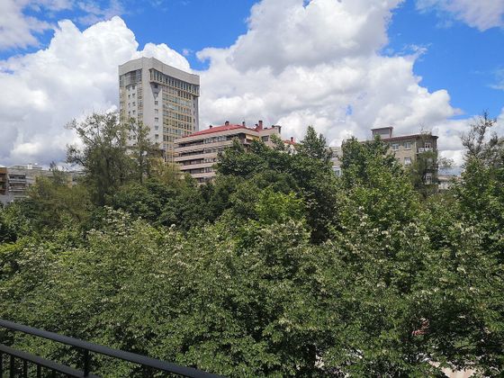 Foto 1 de Pis en venda a calle Parque San Lazaro de 2 habitacions amb terrassa i balcó