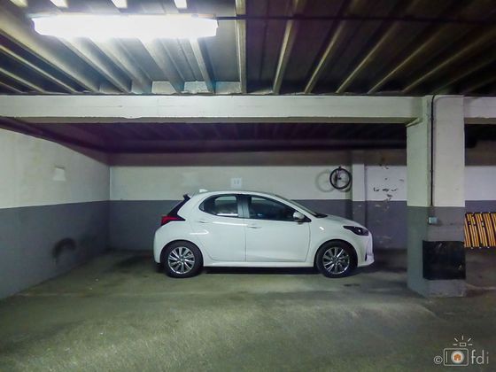 Foto 1 de Venta de garaje en calle Del General Elorza de 20 m²