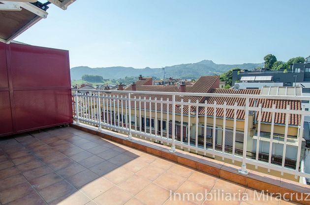 Foto 1 de Àtic en venda a Centro - Mendibil - Santiago de 2 habitacions amb terrassa i ascensor