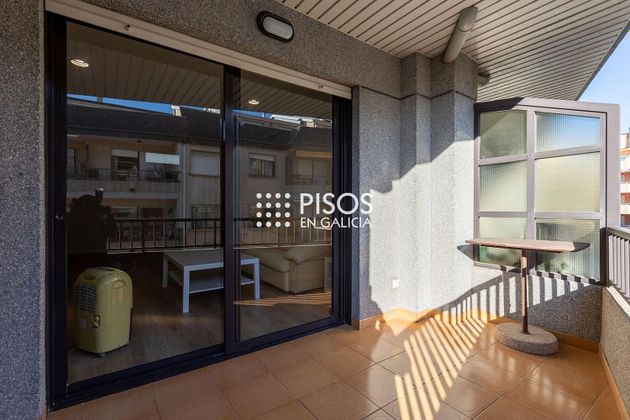 Foto 2 de Piso en venta en calle Ourense de 2 habitaciones con terraza y garaje