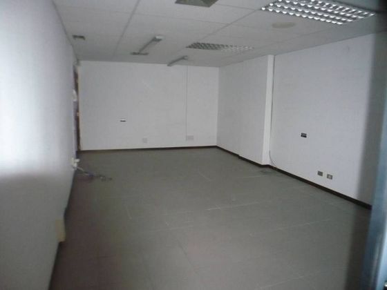 Foto 2 de Alquiler de oficina en Centro - Logroño con aire acondicionado y calefacción