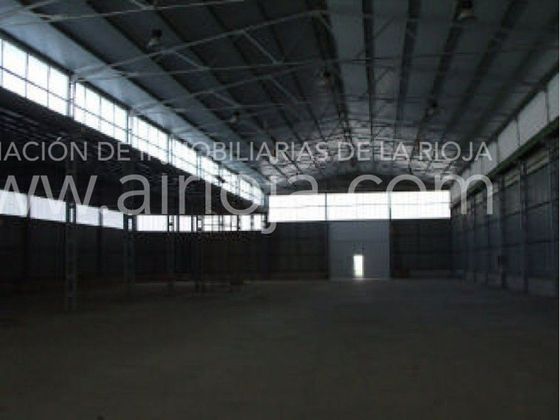 Foto 2 de Nau en venda a La Portalada - Varea de 3445 m²