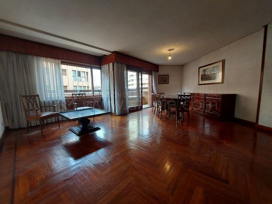 Foto 2 de Pis en venda a Centro - Logroño de 4 habitacions amb terrassa i garatge