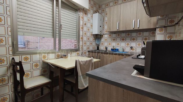 Foto 2 de Piso en venta en Portillejo - Valdegastea de 3 habitaciones con balcón y calefacción