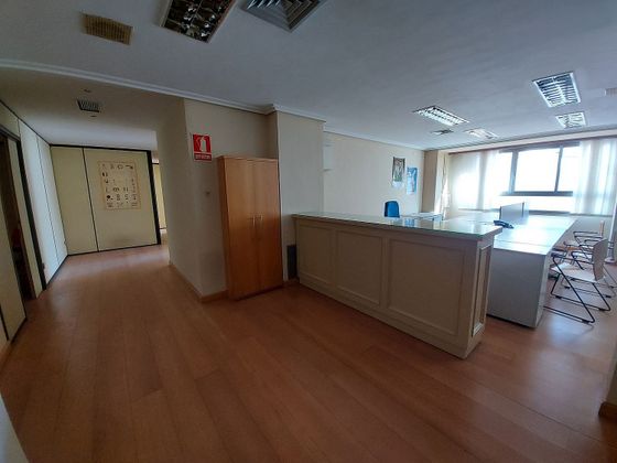 Foto 1 de Oficina en venda a Centro - Logroño amb aire acondicionat i ascensor