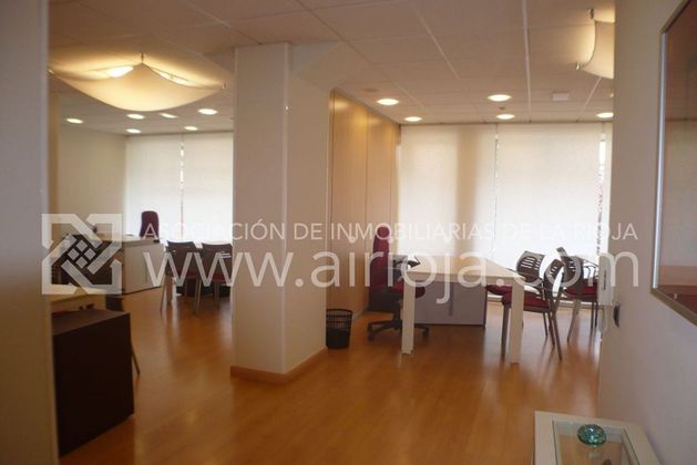 Foto 2 de Oficina en lloguer a Centro - Logroño amb aire acondicionat i calefacció