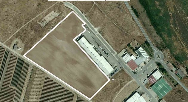Foto 1 de Venta de terreno en Mendavia de 28469 m²
