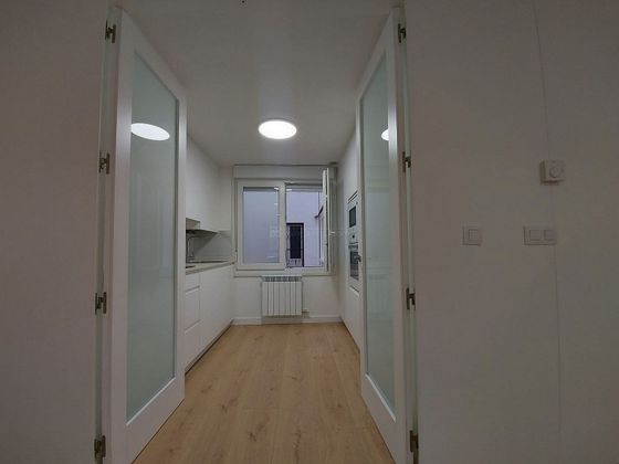 Foto 2 de Pis en lloguer a Centro - Logroño de 3 habitacions amb terrassa i calefacció