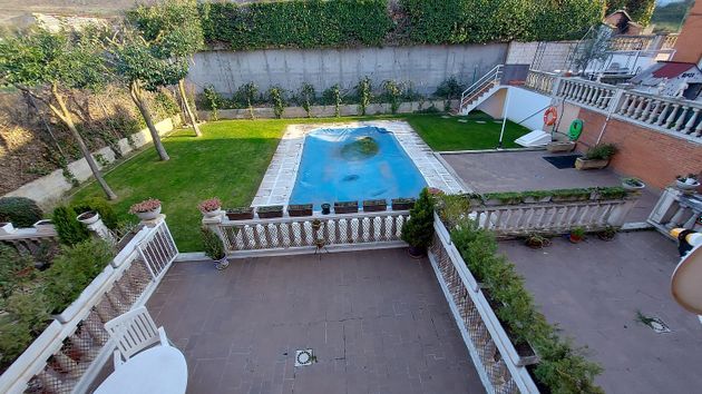 Foto 1 de Casa en venda a Villamediana de Iregua de 4 habitacions amb terrassa i piscina