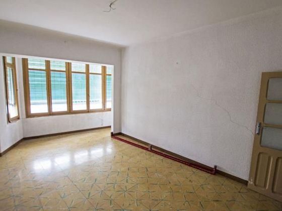 Foto 1 de Pis en venda a Caspe de 3 habitacions i 450 m²