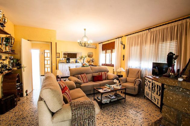 Foto 2 de Chalet en venta en Caspe de 3 habitaciones con terraza y aire acondicionado
