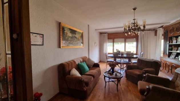 Foto 2 de Piso en venta en Sabiñánigo de 3 habitaciones con terraza y garaje