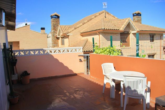 Foto 2 de Casa en venda a Alagón de 3 habitacions amb terrassa i piscina