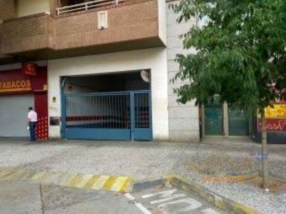 Foto 2 de Garatge en venda a avenida De Cesáreo Alierta de 12 m²