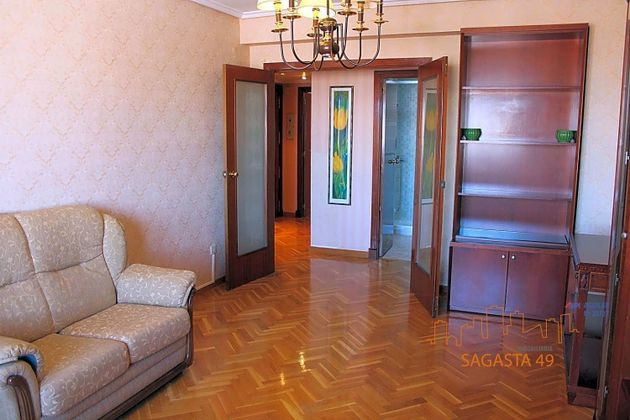 Foto 2 de Pis en venda a San José de 3 habitacions amb calefacció i ascensor