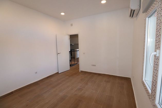 Foto 2 de Venta de piso en Ambroz de 3 habitaciones con aire acondicionado y calefacción