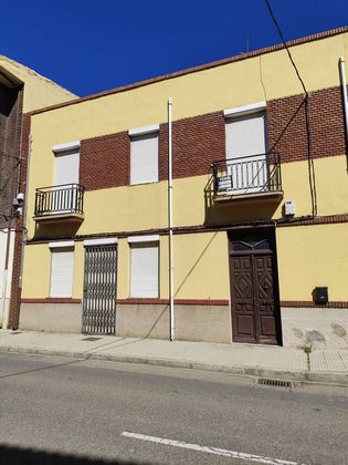 Foto 1 de Venta de casa adosada en calle Real de 3 habitaciones con terraza y garaje