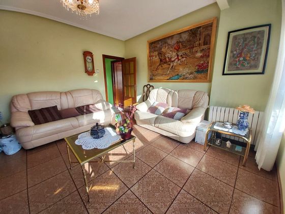 Foto 2 de Pis en venda a La Pola Siero de 3 habitacions amb terrassa i garatge