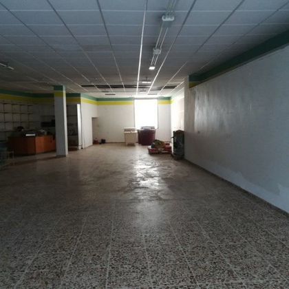 Foto 2 de Alquiler de local en Cañiza (A) de 180 m²
