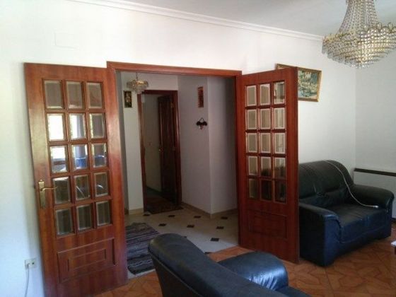 Foto 2 de Pis en venda a Ribadavia de 2 habitacions amb calefacció
