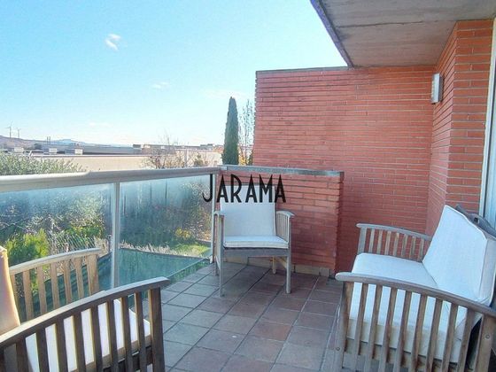 Foto 1 de Venta de casa en Tudela de 4 habitaciones con jardín y balcón