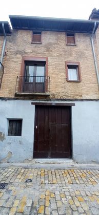 Foto 1 de Casa en venda a Tudela de 6 habitacions amb terrassa i balcó