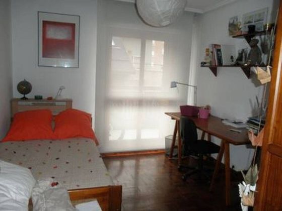 Foto 2 de Pis en venda a Tudela de 5 habitacions amb balcó i aire acondicionat