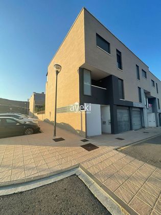Foto 2 de Casa en venda a Viana de 4 habitacions amb terrassa i piscina