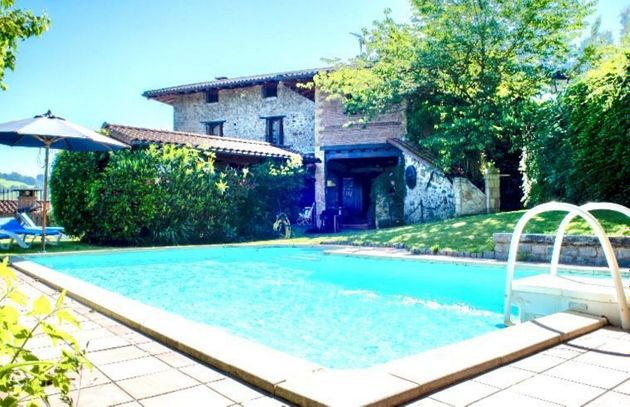 Foto 1 de Casa rural en venda a calle Olaeta Auzoa Auzoa de 7 habitacions amb piscina i garatge
