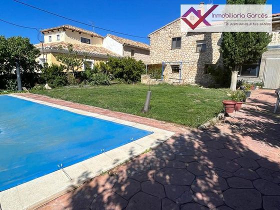 Foto 1 de Chalet en venta en Chillarón de Cuenca de 5 habitaciones con terraza y piscina