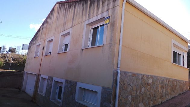 Foto 2 de Chalet en venta en Casar (El) de 4 habitaciones con terraza y garaje