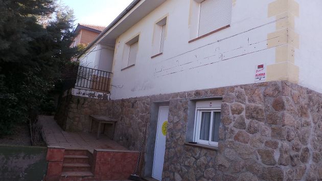 Foto 1 de Chalet en venta en Casar (El) de 5 habitaciones con terraza y piscina