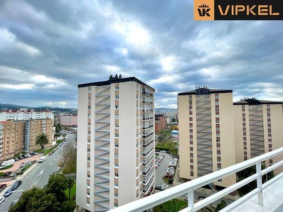 Foto 2 de Dúplex en venta en Los Castros - Castrillón - Eiris de 4 habitaciones con terraza y garaje