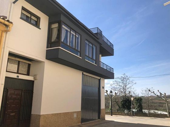 Foto 2 de Casa en venta en Sartaguda de 5 habitaciones con terraza y garaje