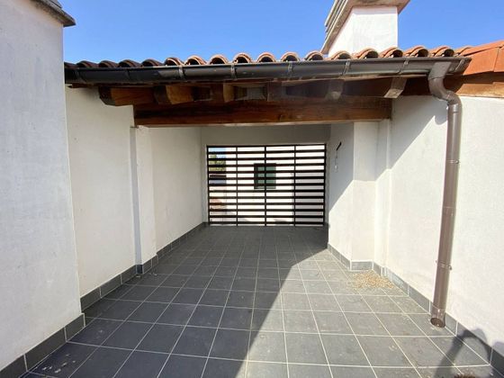 Foto 1 de Ático en venta en calle Juan de Berrueta de 3 habitaciones con terraza y garaje