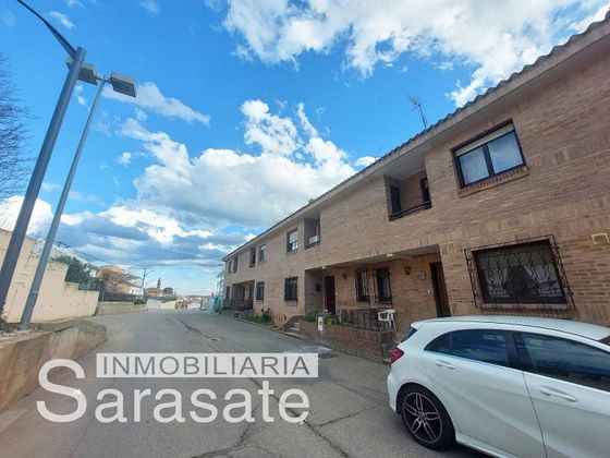 Foto 1 de Venta de casa en Mendavia de 3 habitaciones con terraza y garaje