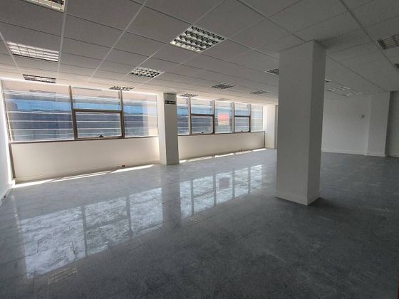Foto 2 de Oficina en venda a Ansoáin amb garatge i ascensor