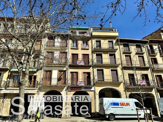 Foto 1 de Casa en venda a Estella/Lizarra de 8 habitacions amb terrassa