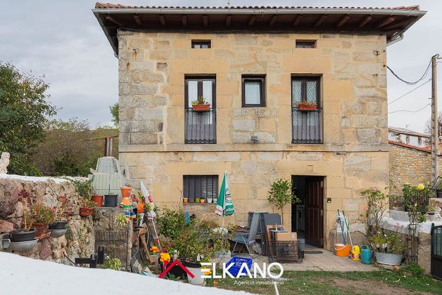 Foto 1 de Xalet en venda a calle Quintanaentello de 5 habitacions amb terrassa i jardí