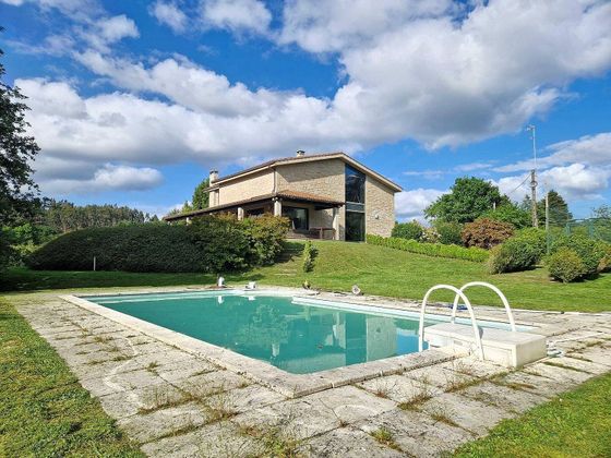 Foto 1 de Chalet en venta en Teo de 4 habitaciones con terraza y piscina