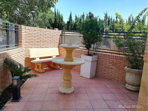 Foto 1 de Casa en venda a Santa Cruz - Industria - Polígono Campollano de 4 habitacions amb terrassa i piscina